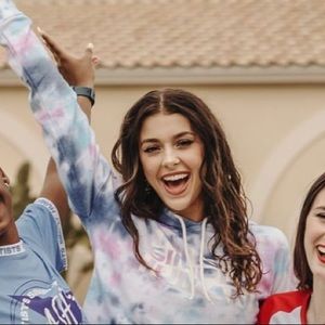 Meet your Posher, Isla